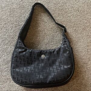 Lululemon City Essentials Shoulder Bag 4L - large monogram jacquard- like new!